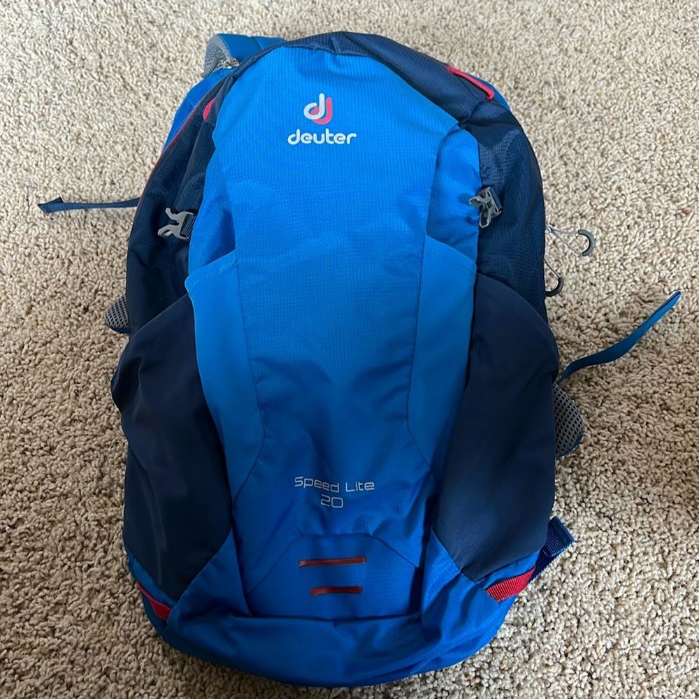 Deuter speed lite 20 backpack. EUC